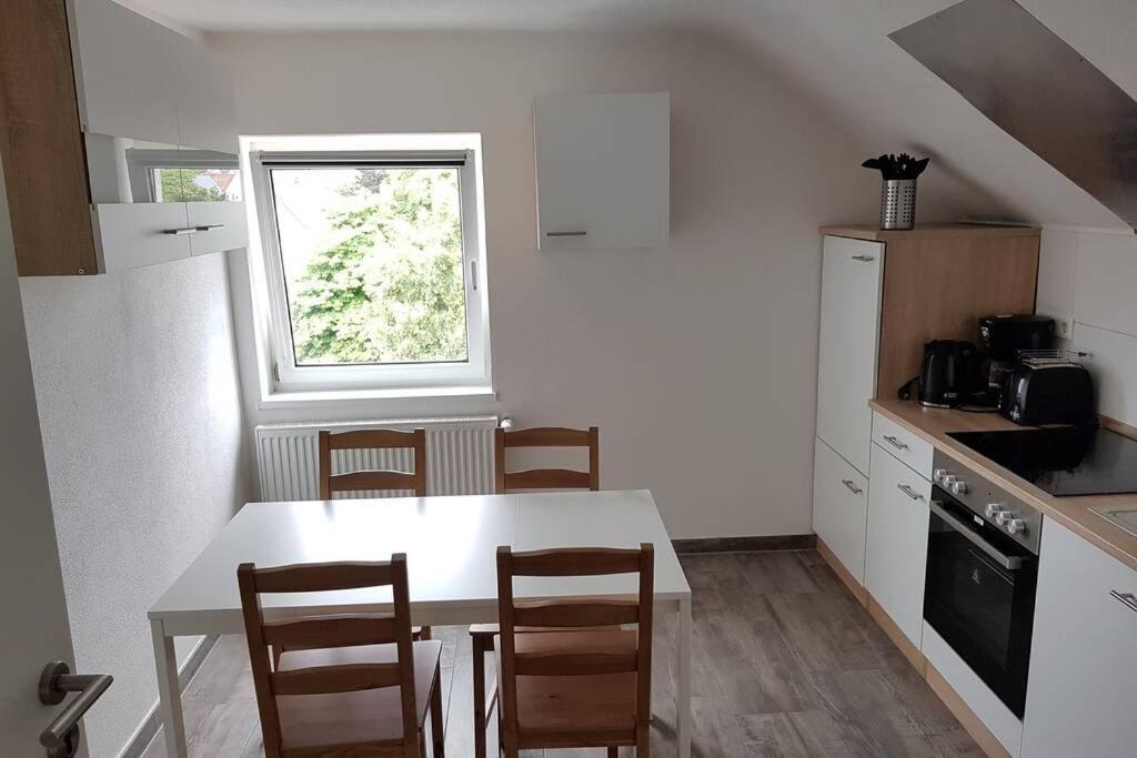 Dachwohnung Eyb Mit 3 Schlafzimmern Ansbach Extérieur photo