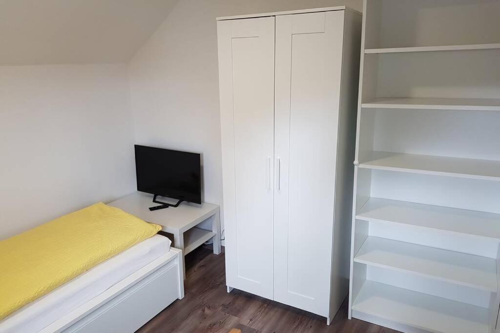 Dachwohnung Eyb Mit 3 Schlafzimmern Ansbach Extérieur photo